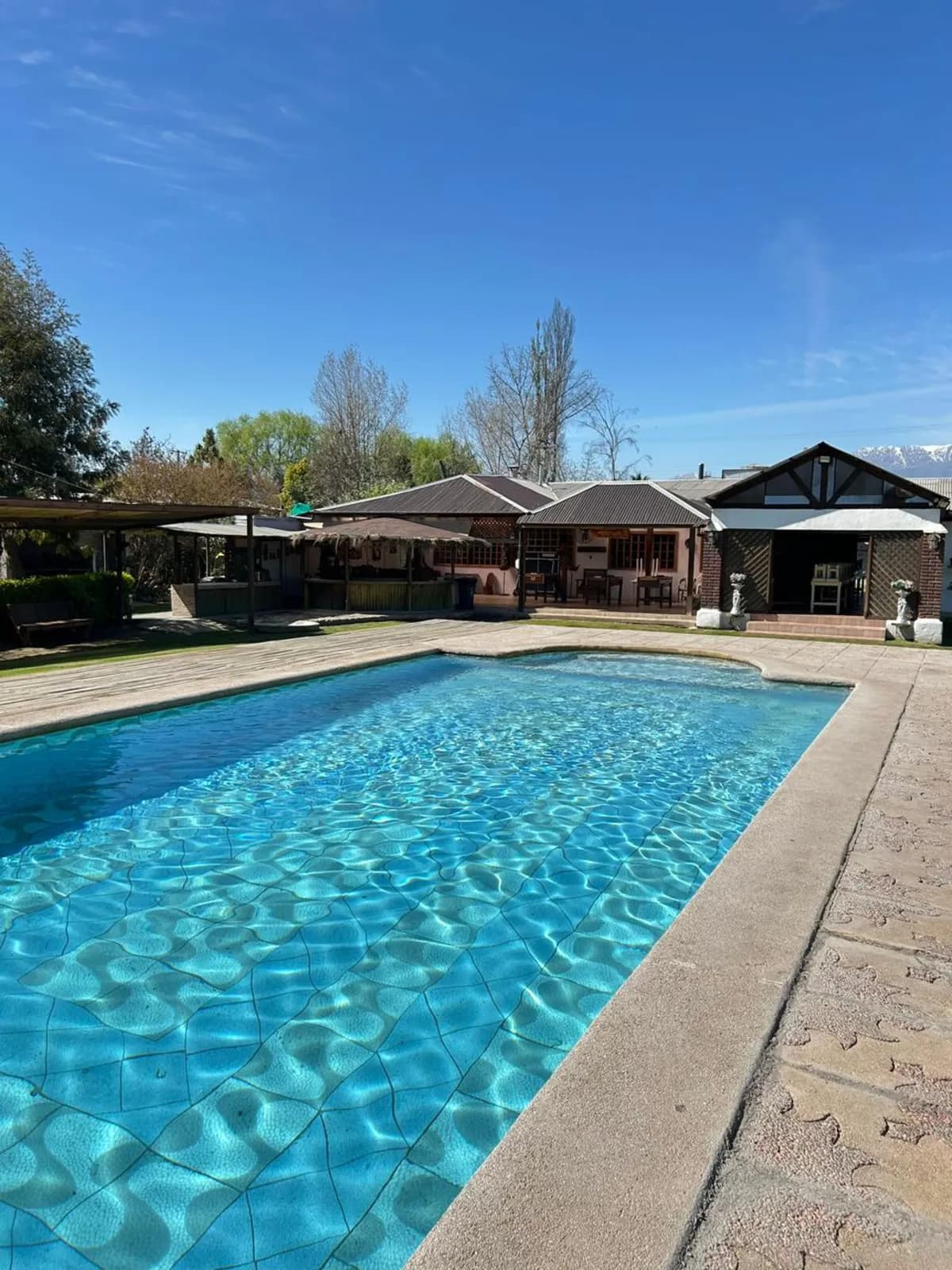 Piscina de la parcela